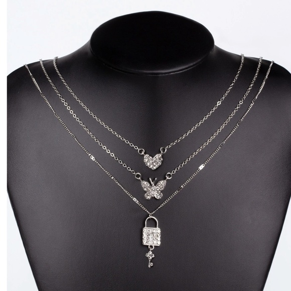 Luxe Rhinestone Lock Key Heart Multilayer Necklace - Picture 4 of 7